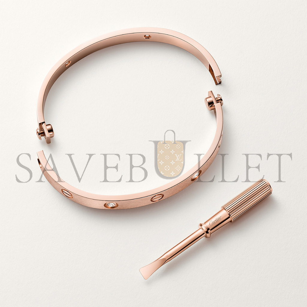 Ca*t*er bracelet love, modÈle classique, finition brossÉe, 4 diamants b6080017